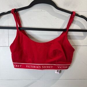 Victoria's Secret NWOT Women's Red Bralette Size XS